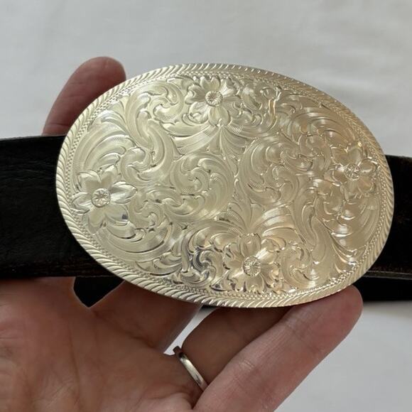 Montana Silversmiths Belt Buckle Engraved Floral Design Tony Llama Brown Belt 38 - Picture 1 of 10